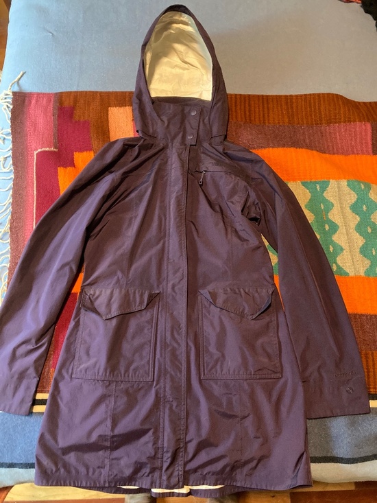 Patagonia Jackets & Blazers - patagonia rain coat/jacket--xs
